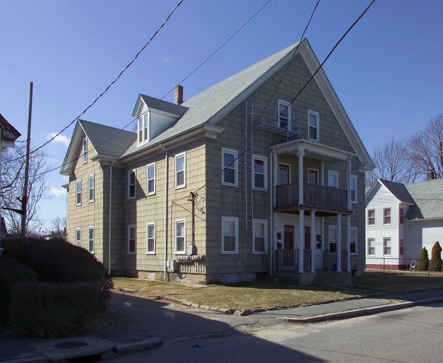 30 N Pleasant St in Taunton, MA - Building Photo