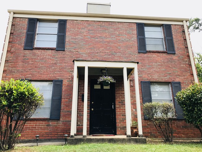 Homewood Townhouse Apartments in Birmingham, AL - Foto de edificio - Building Photo