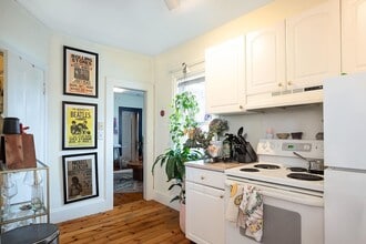 170 Austin St, Unit 2 in Portsmouth, NH - Building Photo - Building Photo