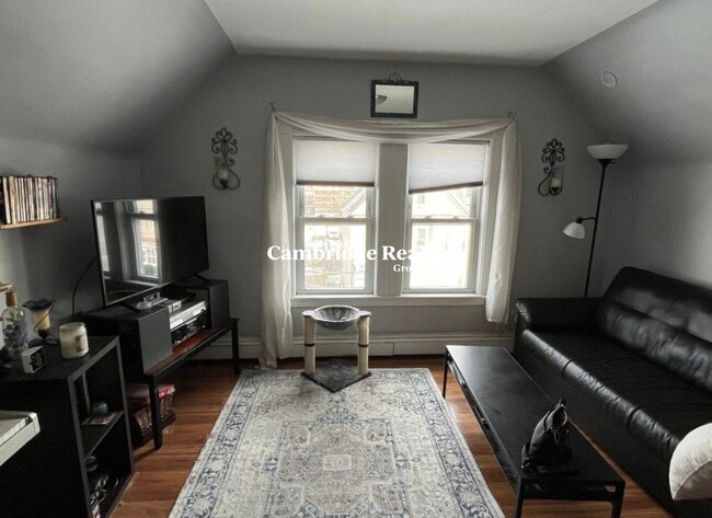 45 Gardena St, Unit 3M in Boston, MA - Building Photo - Building Photo