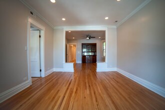 2923 N Whipple St in Chicago, IL - Building Photo - Building Photo