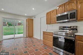 2504 Korvale Ln in Bowie, MD - Building Photo - Building Photo