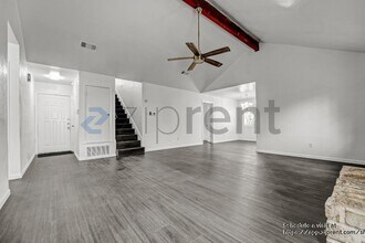 4708 Carsonhill Dr in Austin, TX - Foto de edificio - Building Photo