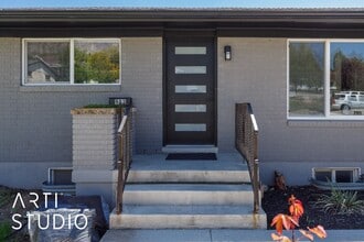 983 Westwood Dr in Pleasant View, UT - Building Photo - Building Photo