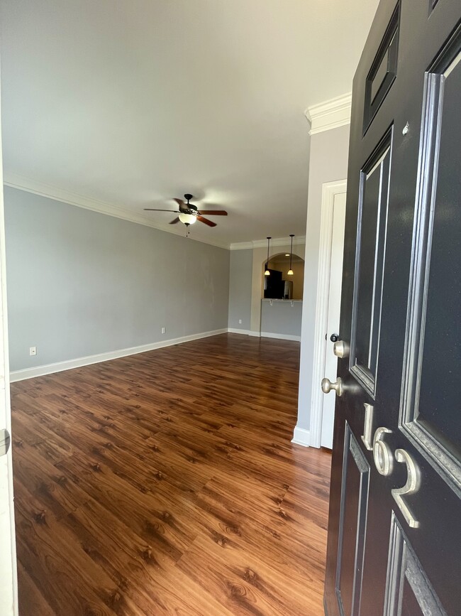 property at 162 Rowse Dr