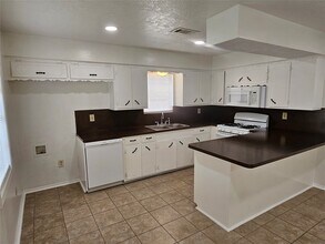 4214 Ember Ln in Deer Park, TX - Building Photo - Building Photo