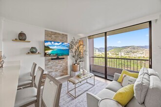 320 Lili?uokalani Ave, Unit N0507 in Honolulu, HI - Building Photo - Building Photo