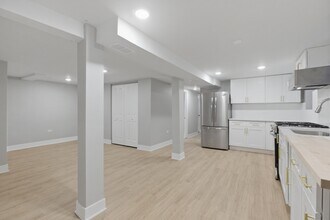 3716 N Racine Ave, Unit G in Chicago, IL - Foto de edificio - Building Photo