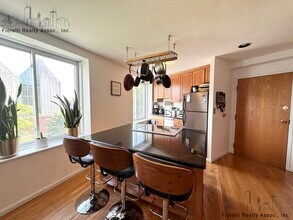 414 Commercial St, Unit 4 in Boston, MA - Building Photo - Building Photo