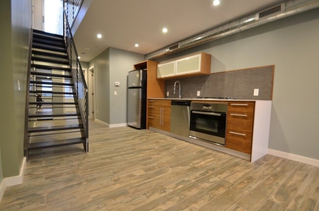 property at 620 S 5th St