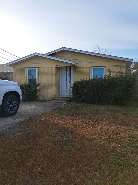 6326 Pridgen St in Panama City, FL - Building Photo