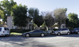 19410-19416 Gilmore St Apartments