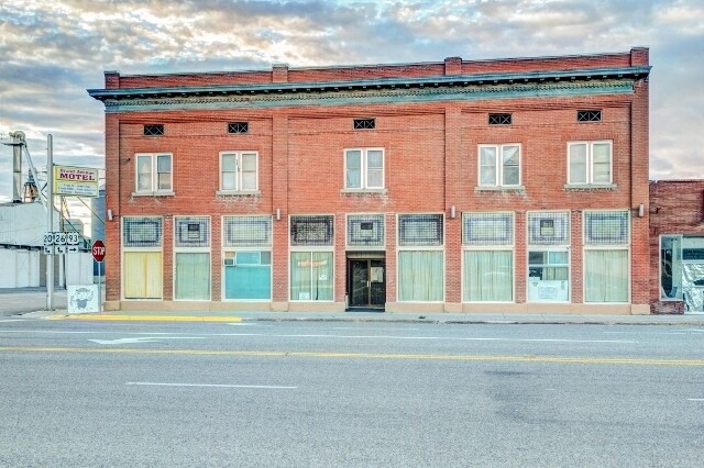 Fredericks Building in Arco, ID - Building Photo