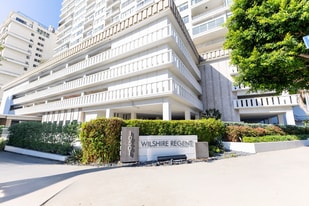 10501 Wilshire Blvd, Unit 1403 in Los Angeles, CA - Building Photo