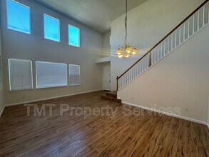 9654 Little Harbor Way in Elk Grove, CA - Building Photo - Building Photo