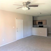 512 E Hazelwood St-Unit -D in Princeton, TX - Building Photo - Building Photo