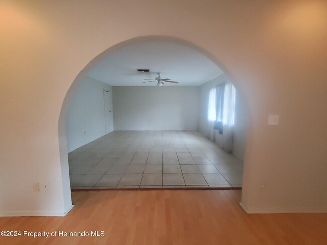 27334 Dale Ave in Brooksville, FL - Building Photo - Building Photo