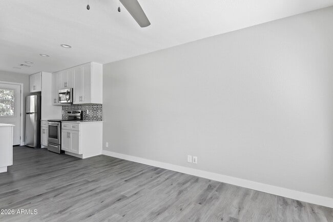 35 W Medlock Dr in Phoenix, AZ - Building Photo - Building Photo