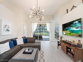 8098 Tauren Ct in Naples, FL - Building Photo