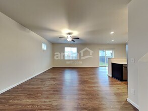 18946 Lipoma Ave E in Puyallup, WA - Building Photo - Building Photo