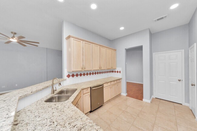 1819 Misty Falls Ln in Richmond, TX - Building Photo - Building Photo