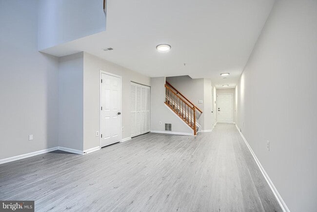 8 Katurah Ln in Owings Mills, MD - Building Photo - Building Photo