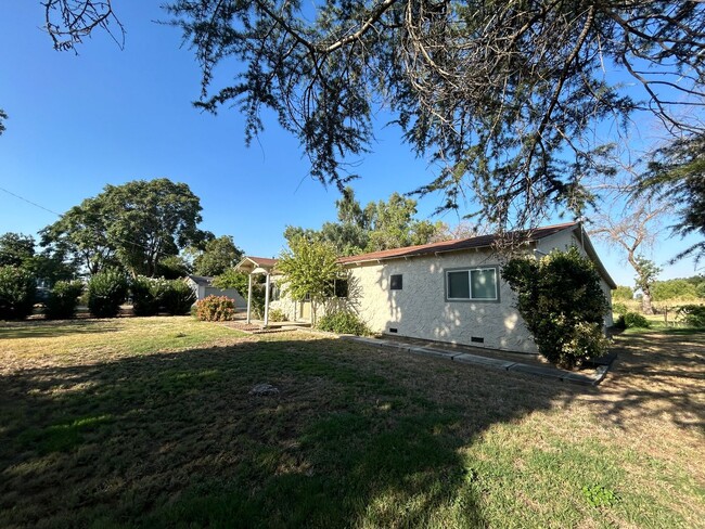 9209 Oat Ave in Gerber, CA - Building Photo - Building Photo