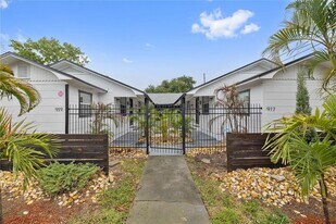 917 30th Ave N, Unit 4 in St. Petersburg, FL - Building Photo