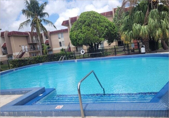 3901 SW 109th Ave in Miami, FL - Building Photo - Building Photo