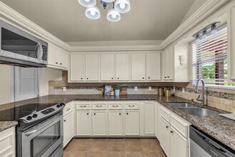 17831 W Farm To Market 1097 in Montgomery, TX - Building Photo - Building Photo