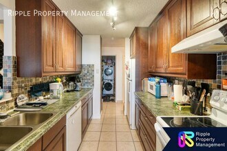 220-213 13 Ave SW in Calgary, AB - Building Photo - Building Photo
