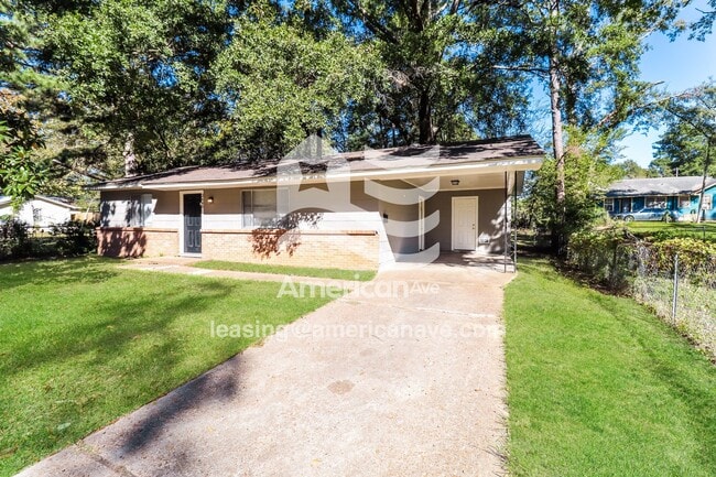 2640 Greenfield Ave in Jackson, MS - Foto de edificio - Building Photo