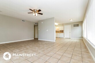 1450 Mandel Rd in Ft. Myers, FL - Building Photo - Building Photo