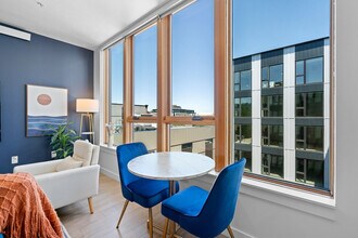 1315 NW 19th Ave in Portland, OR - Building Photo - Building Photo