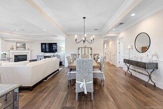 1 Village Green Dr in Southampton, NY - Building Photo - Building Photo