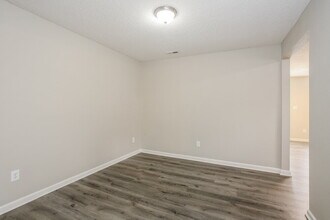 5558 Wild Horse Dr in Indianapolis, IN - Building Photo - Building Photo