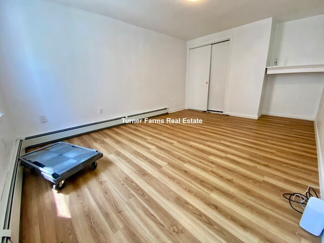 15 5th St, Unit 4