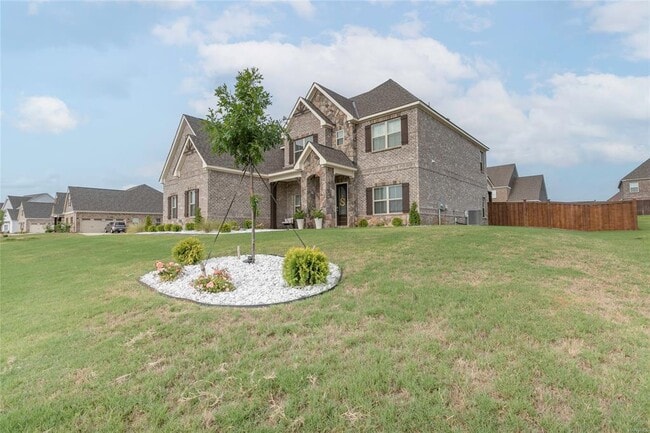 property at 1250 Charleston Dr