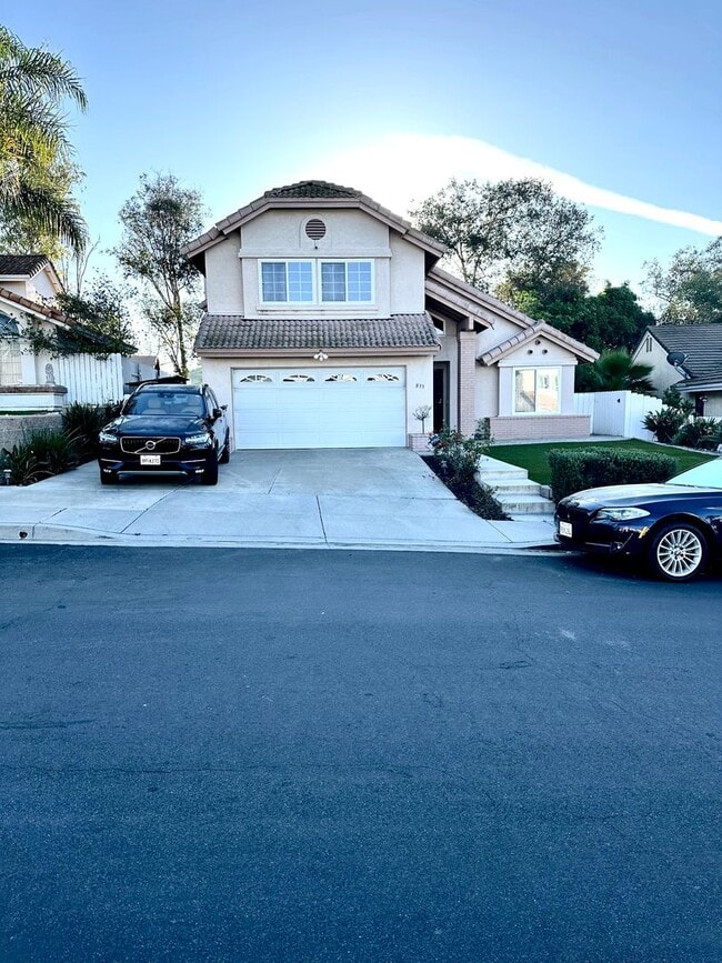 property at 833 Joanna Dr