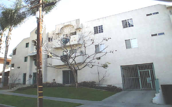 Robinson Street in Los Angeles, CA - Foto de edificio - Building Photo