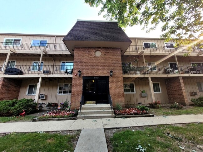 property at 2402 Algonquin Rd