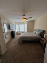 1512 Fieldview Dr in Jacksonville, FL - Foto de edificio - Building Photo