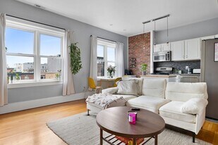 705 Massachusetts Ave in Boston, MA - Building Photo