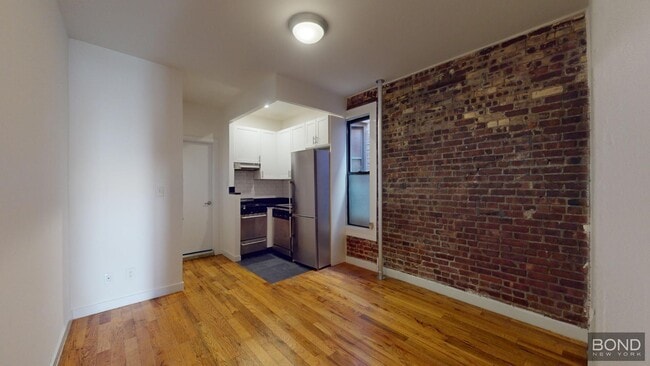 312 E 91st St in New York, NY - Building Photo - Building Photo