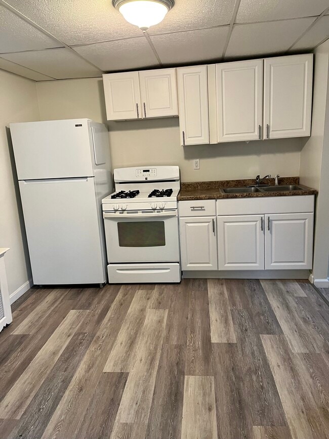 323 Brook St, Unit FL1