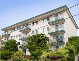 14th & Dravus in Seattle, WA - Building Photo