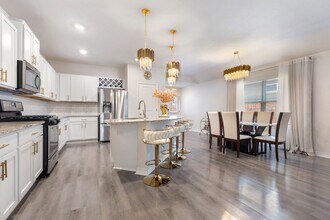 9623 Salers Springs in San Antonio, TX - Foto de edificio - Building Photo