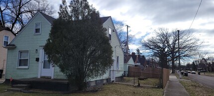 15851 Curtis St in Detroit, MI - Building Photo - Building Photo