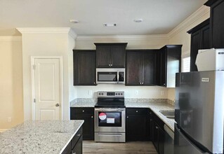 155 Chase Xing in Cornelia, GA - Building Photo - Building Photo