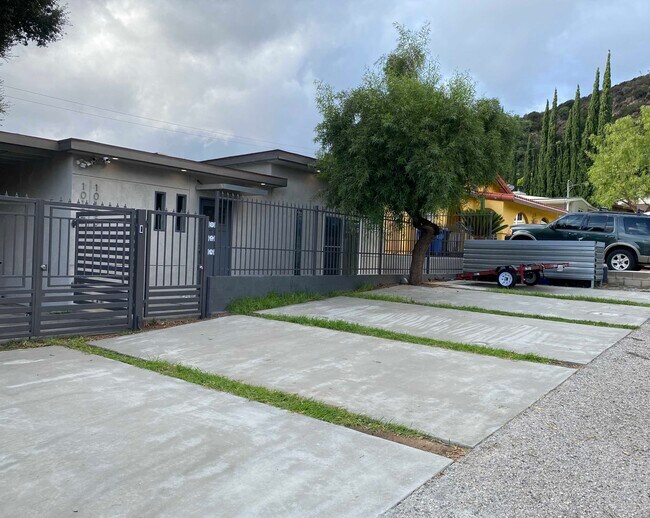 10155 Covert Ave Rentals in Tujunga, CA